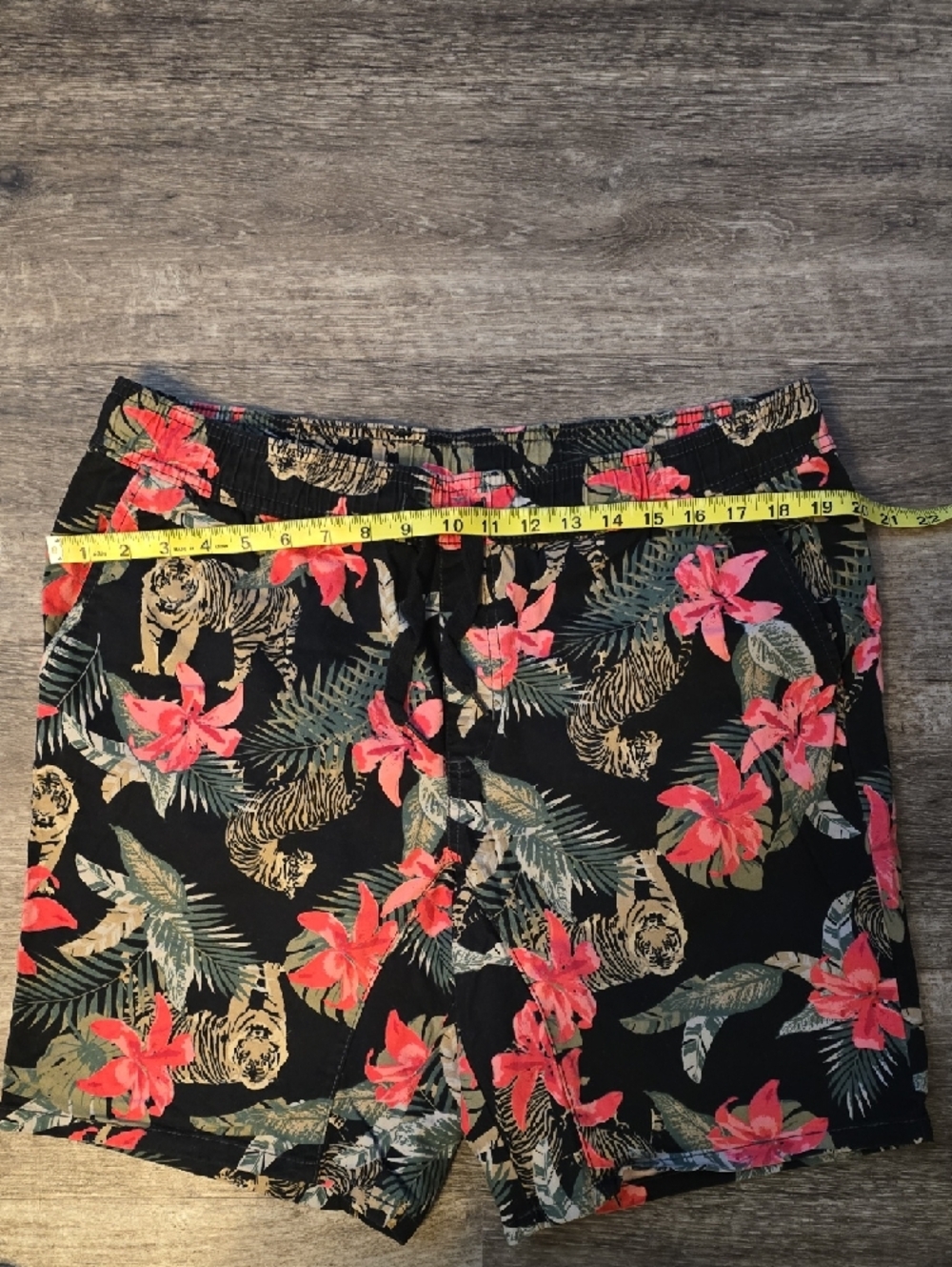 Men's Black Tropical Floral Tiger Shorts with Pink Flowers - Picture 3 of 4